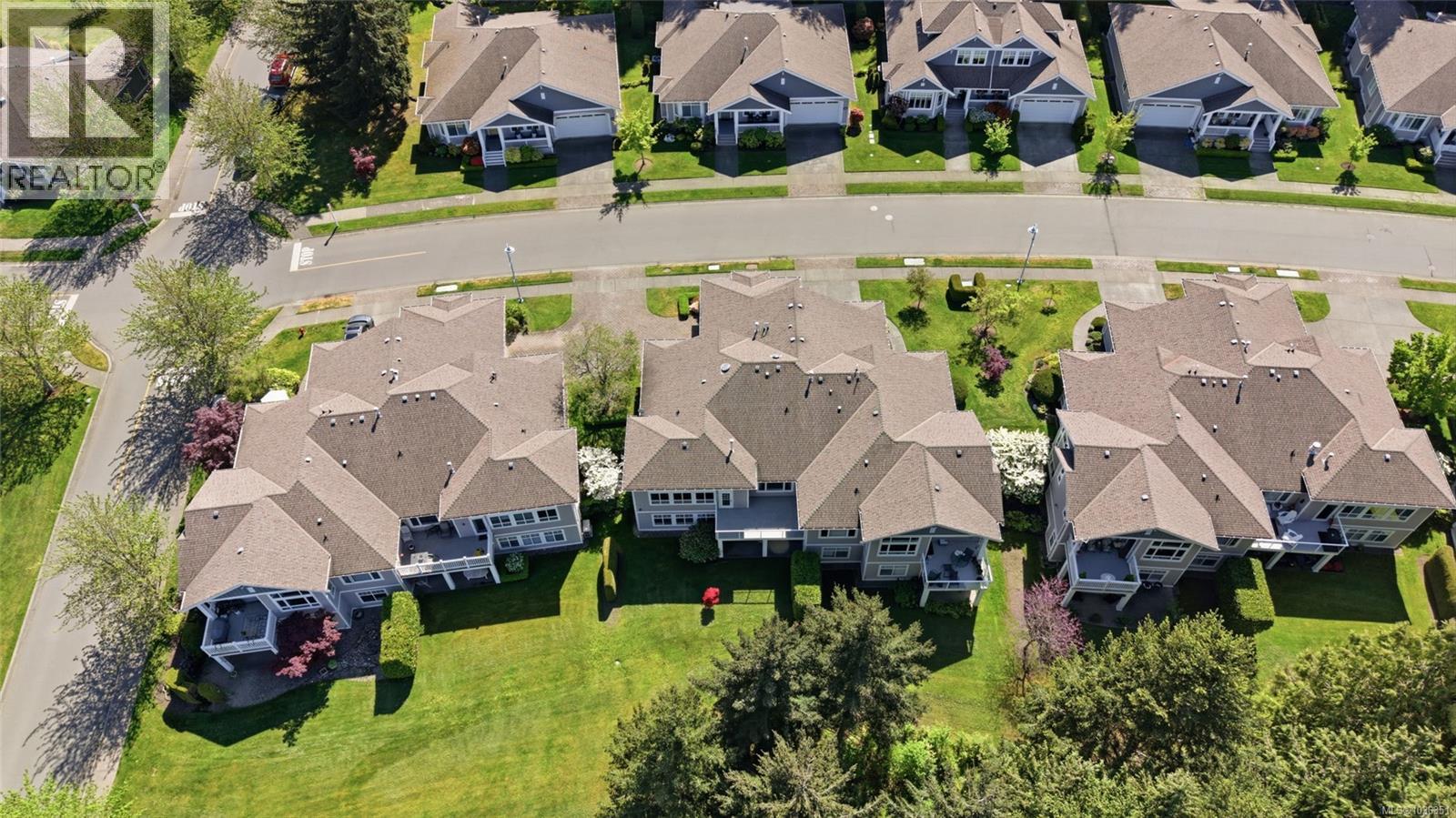 1369 Gabriola Dr - 31