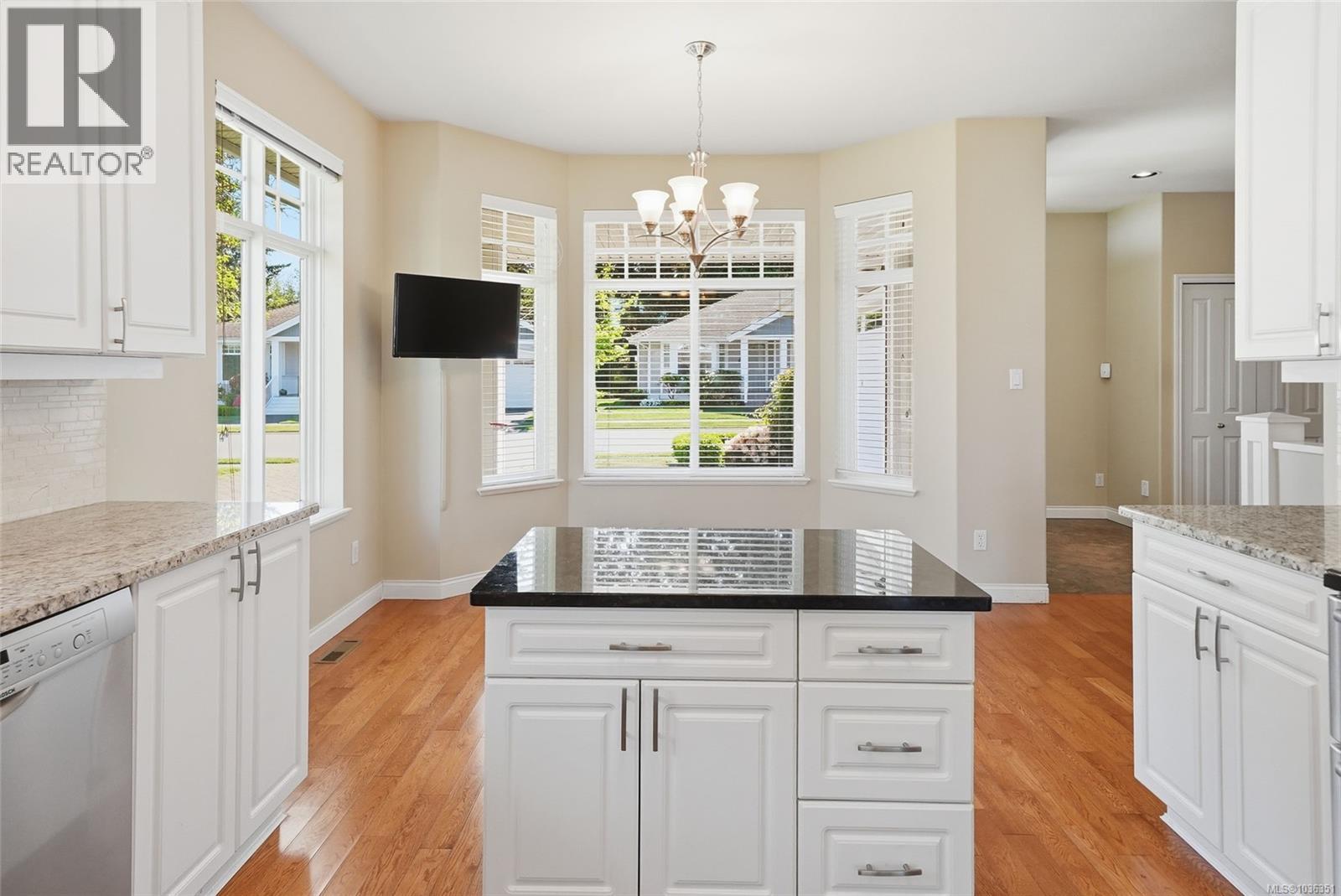 1369 Gabriola Dr - 35