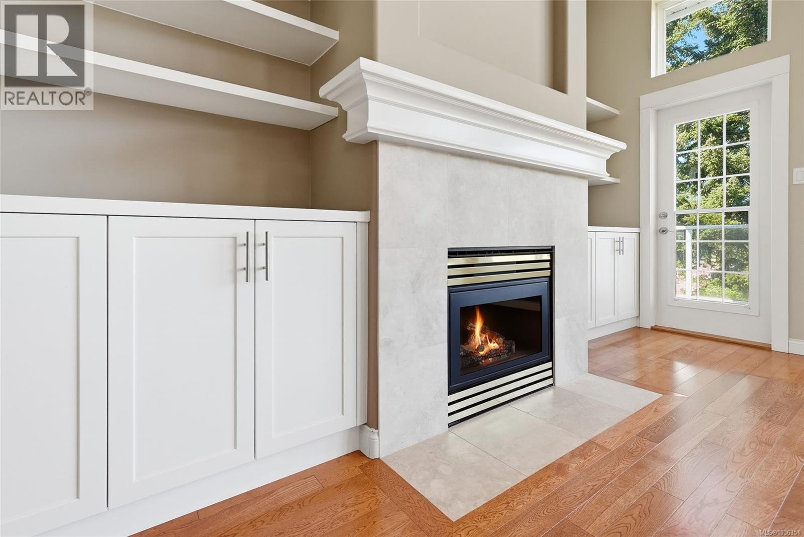 1369 Gabriola Dr - 52
