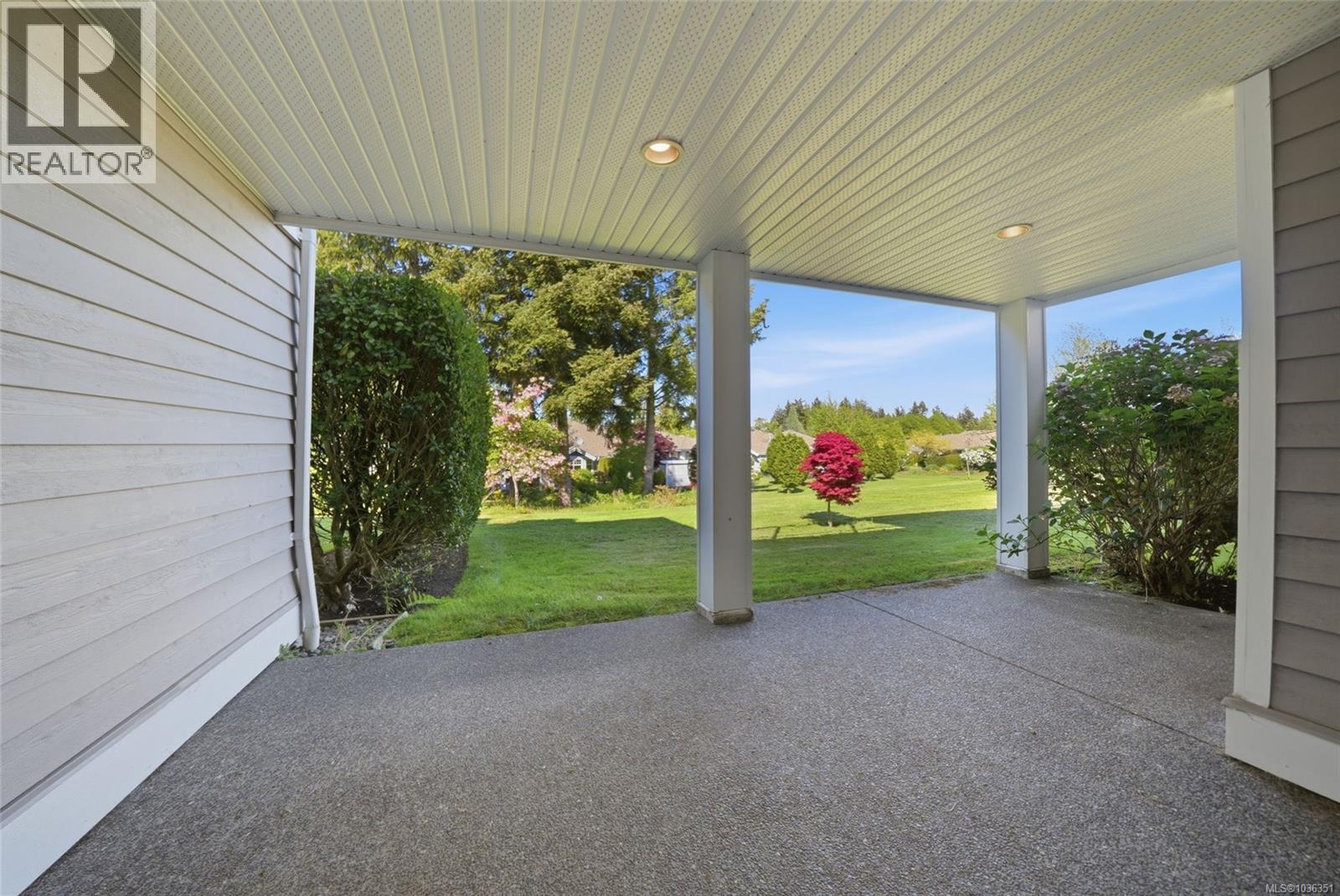 1369 Gabriola Dr - 64