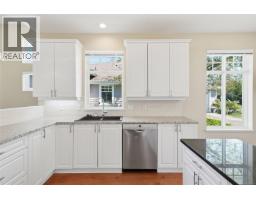 Ensuite - 1369 Gabriola Dr, Parksville, BC V9P2X8 Photo 7