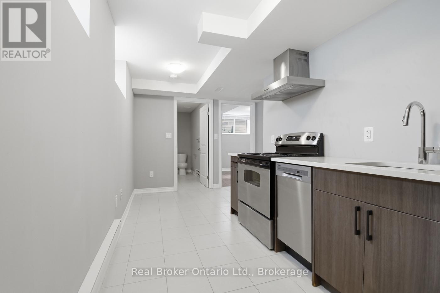 5 HAGAR STREET - 6