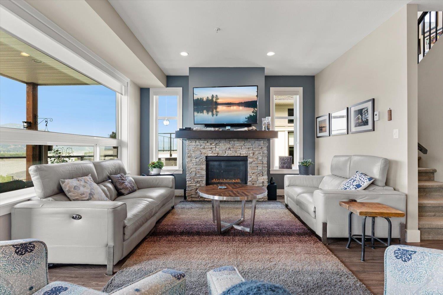 48 43685 CHILLIWACK MOUNTAIN ROAD, Chilliwack Mountain, Chilliwack