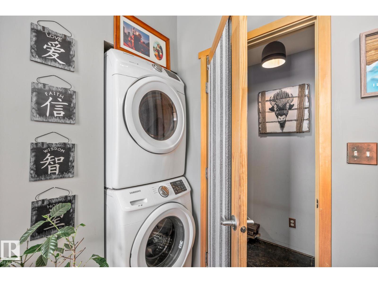 #204 10141 95 ST NW - 19