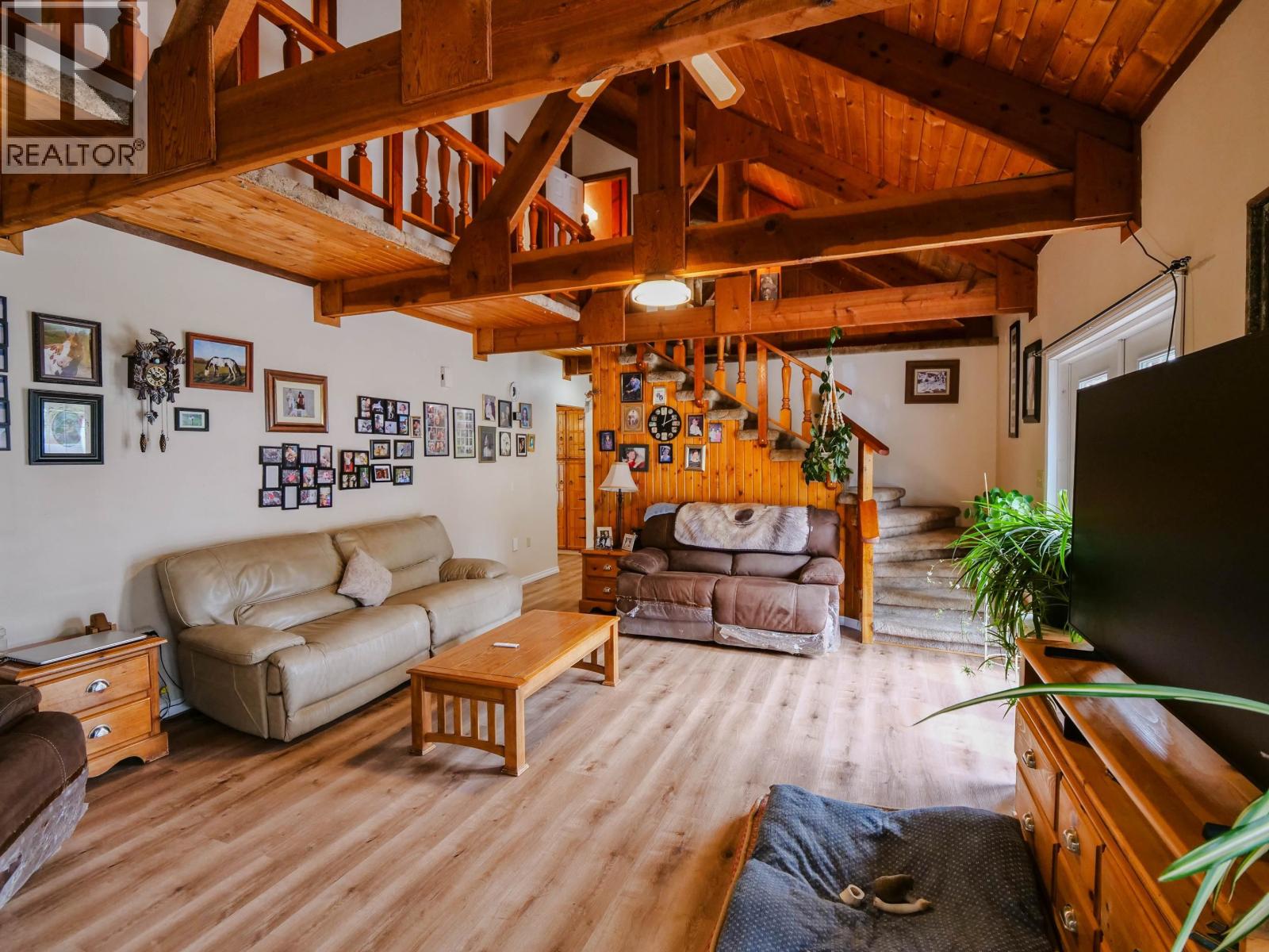 571 YETTA ROAD - 6