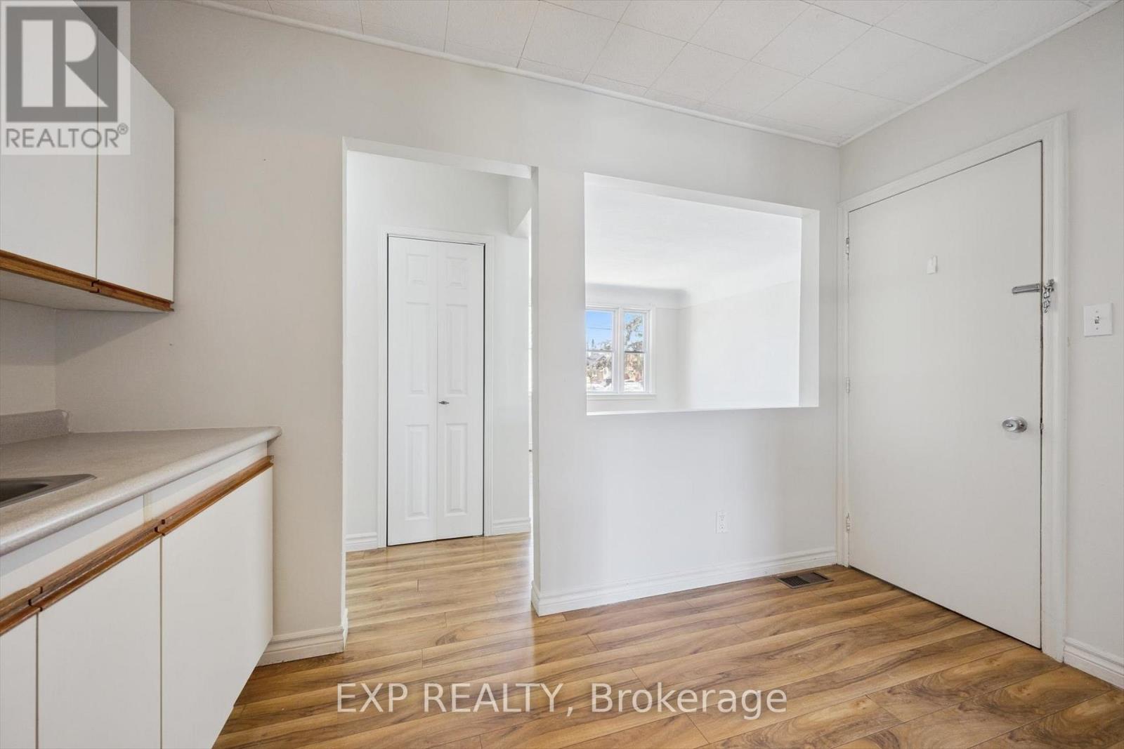 253 SYDNEY STREET S - 8