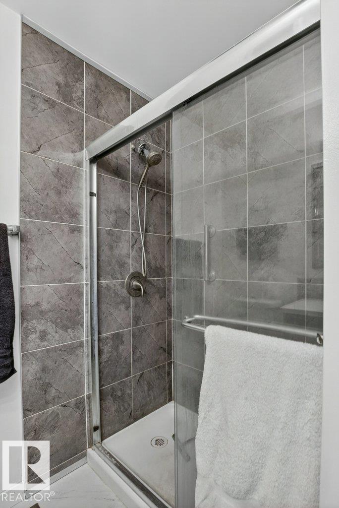 882 KNOTTWOOD RD S NW, Edmonton