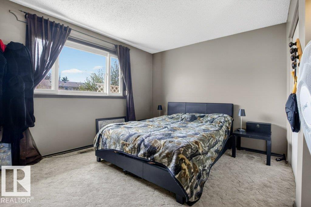 882 KNOTTWOOD RD S NW, Edmonton