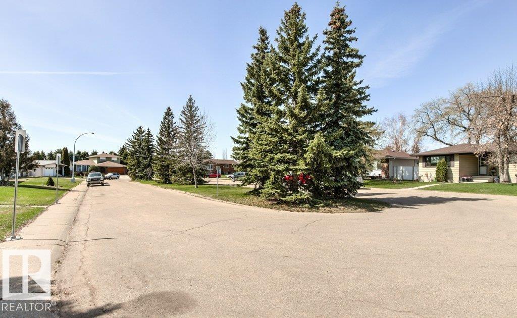 882 KNOTTWOOD RD S NW, Edmonton