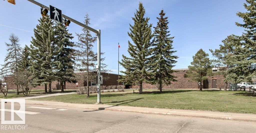 882 KNOTTWOOD RD S NW, Edmonton