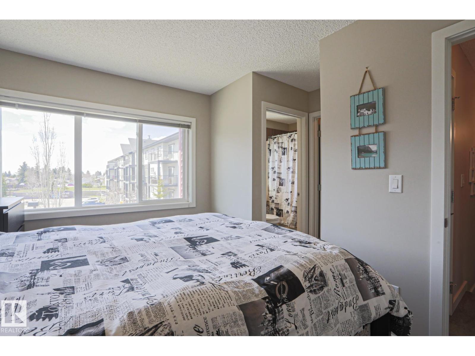 1622 33A ST NW NW - 23