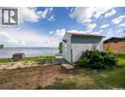 61 Lake Avenue, Jackfish Lake, SK S0M0G8 Photo 6