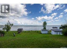 61 Lake Avenue, Jackfish Lake, SK S0M0G8 Photo 8