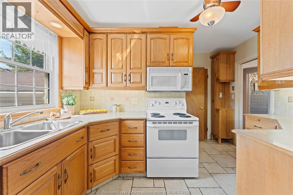295 HENKEL PLACE, Windsor, Ontario, N8Y2E8 — Photo 8