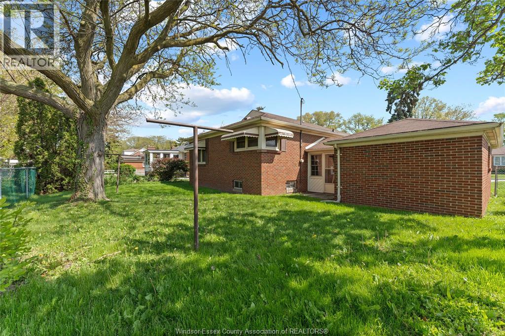 295 HENKEL PLACE, Windsor, Ontario, N8Y2E8 — Photo 9