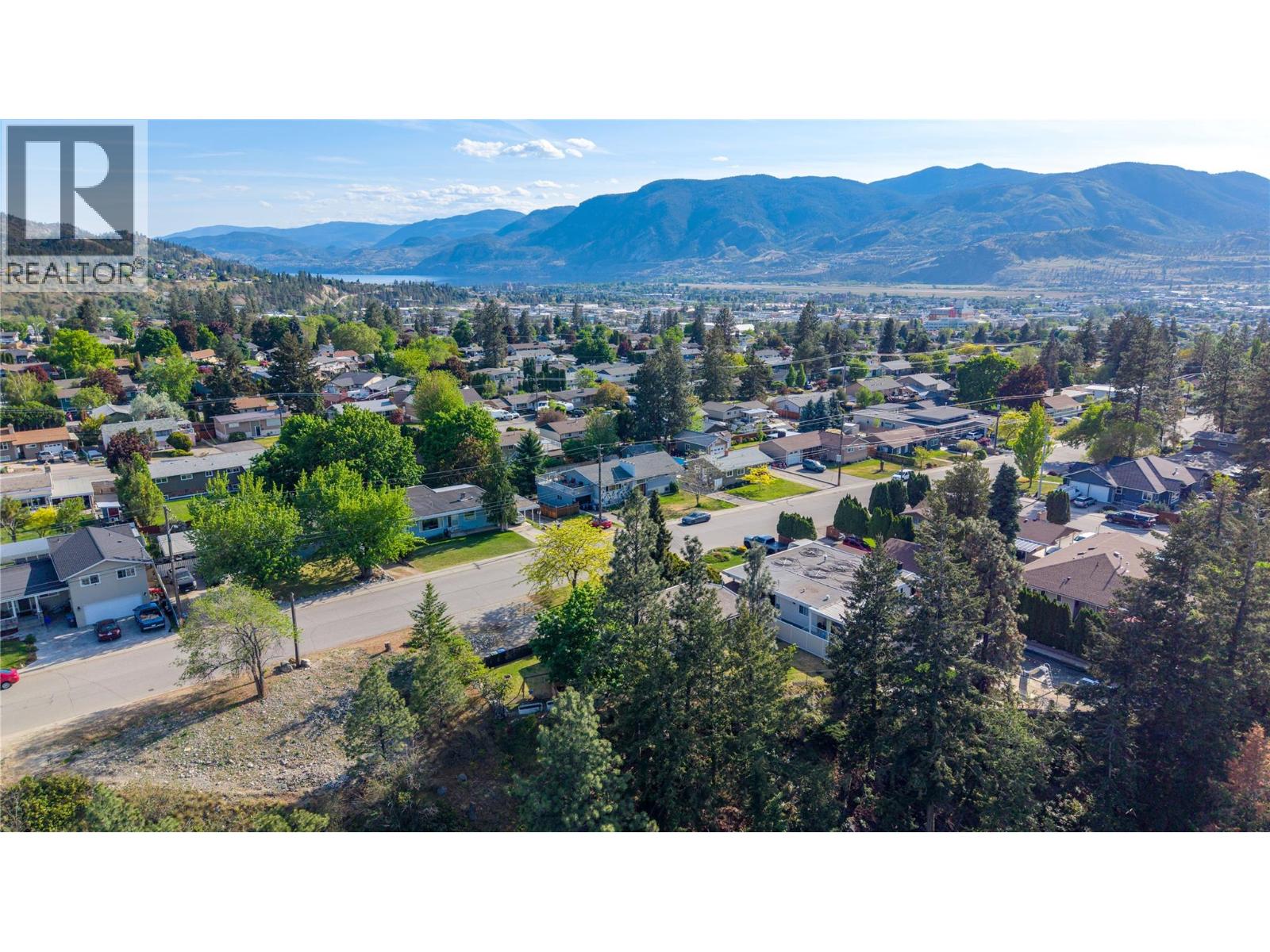 1421 Ridgedale Avenue, Penticton