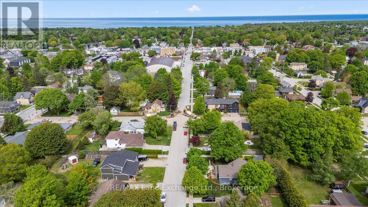 737 GREEN STREET - 41