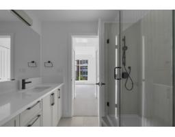 102 3528 146a Street, Surrey, BC V4P0H4 Photo 12