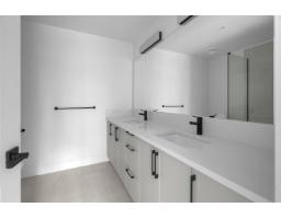 102 3528 146a Street, Surrey, BC V4P0H4 Photo 11