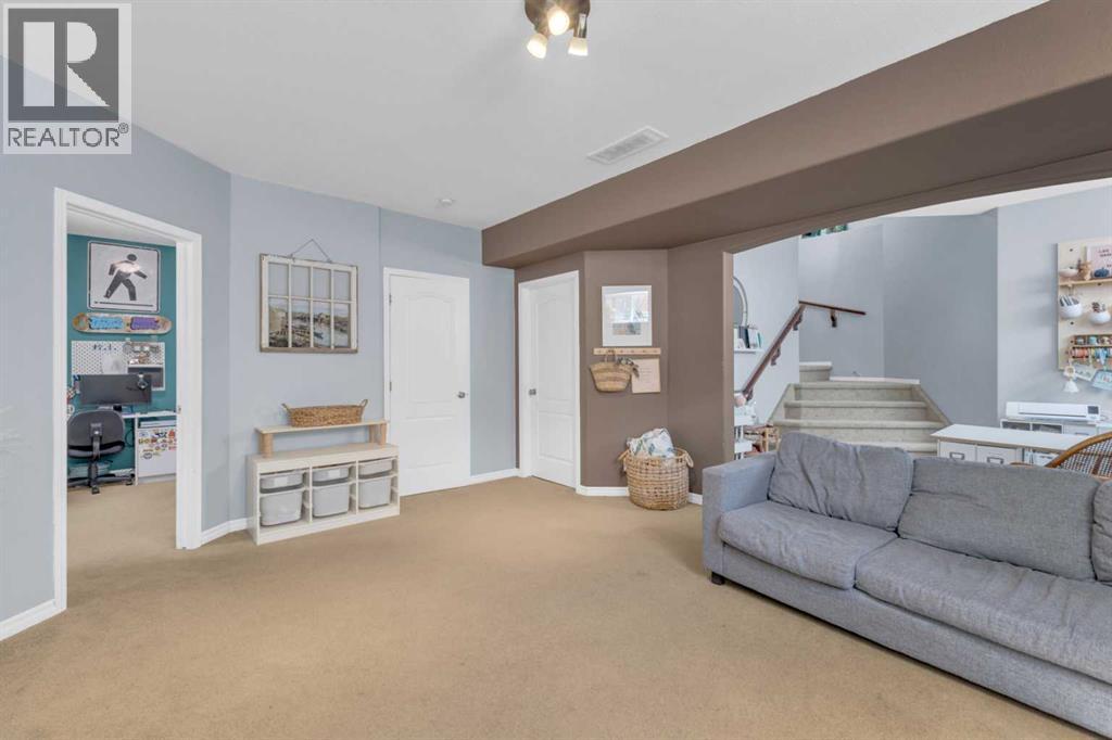 37 Lindman Close — photo 28