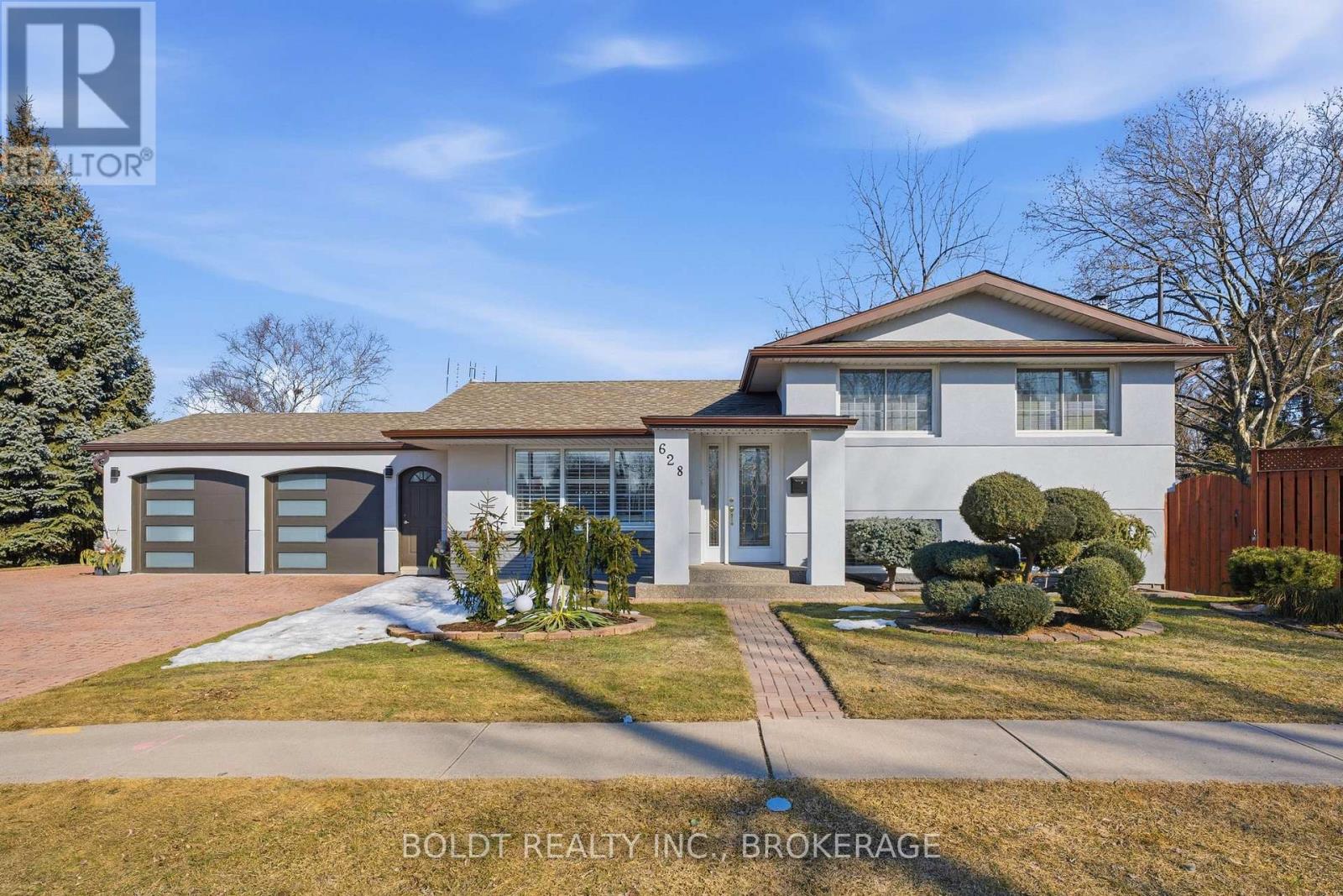 628 VINE STREET - Image 2