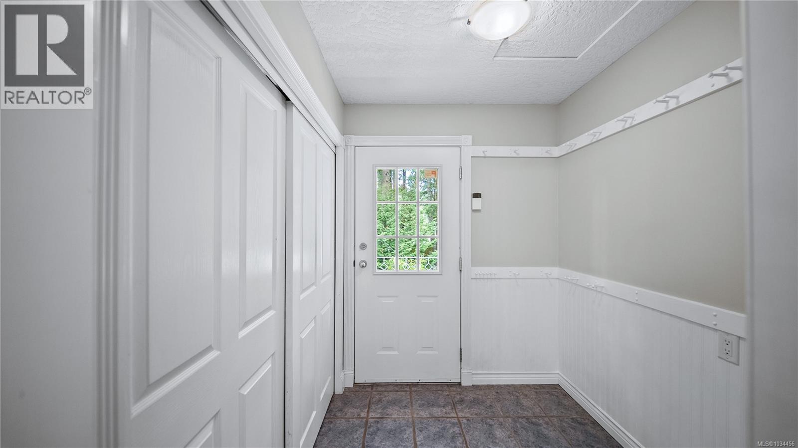 636 Stewart Mountain Rd - 33