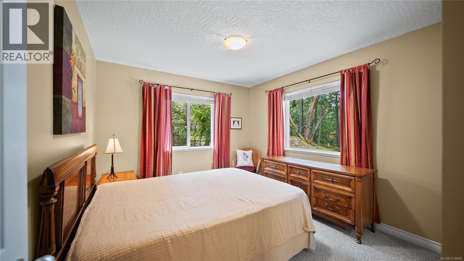 636 Stewart Mountain Rd - 34
