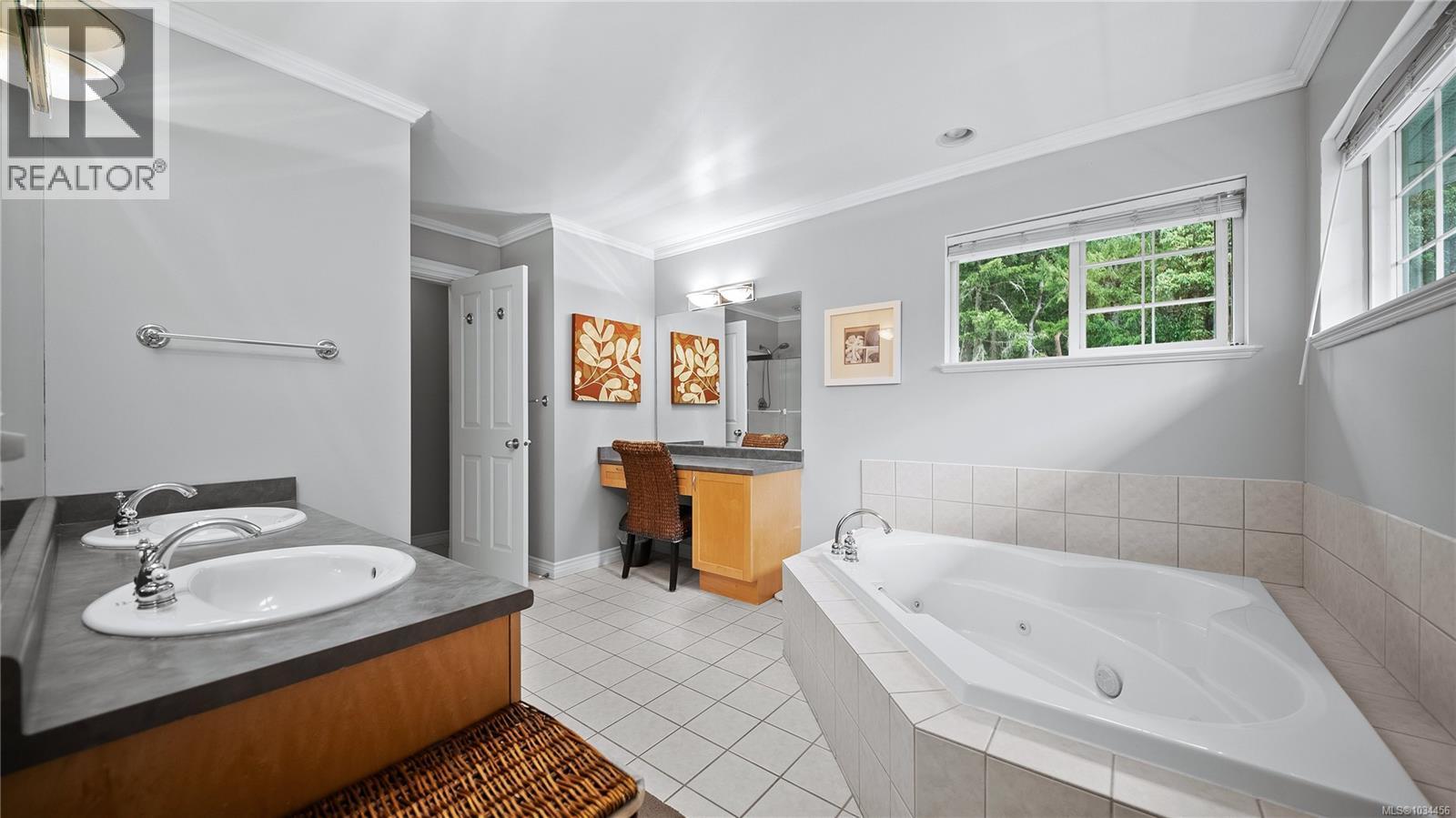636 Stewart Mountain Rd - 50