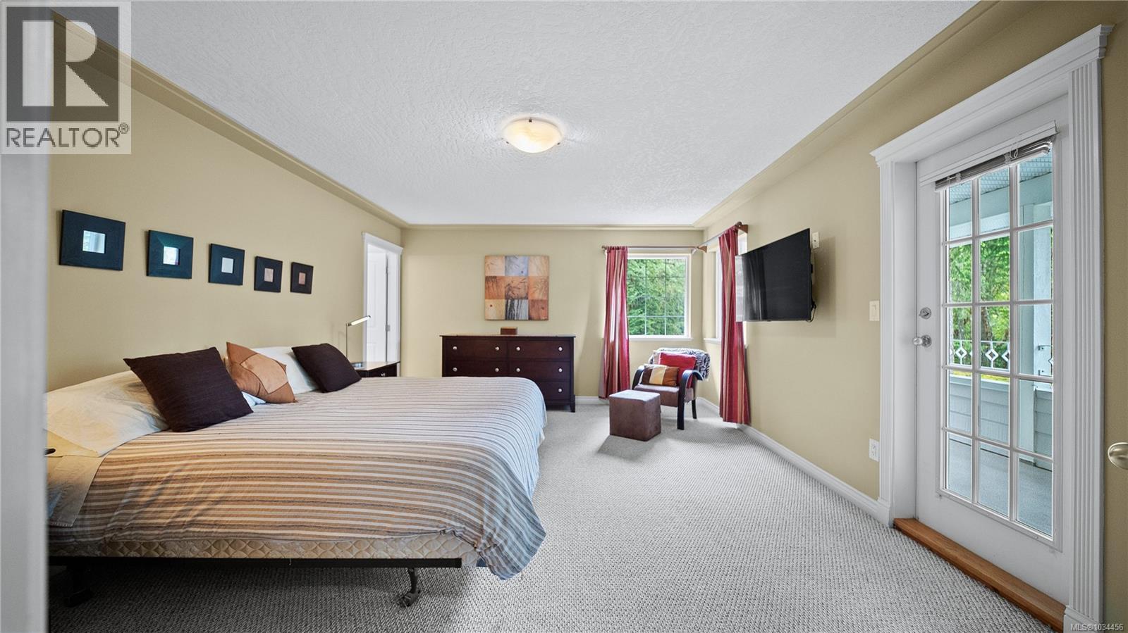 636 Stewart Mountain Rd - 53