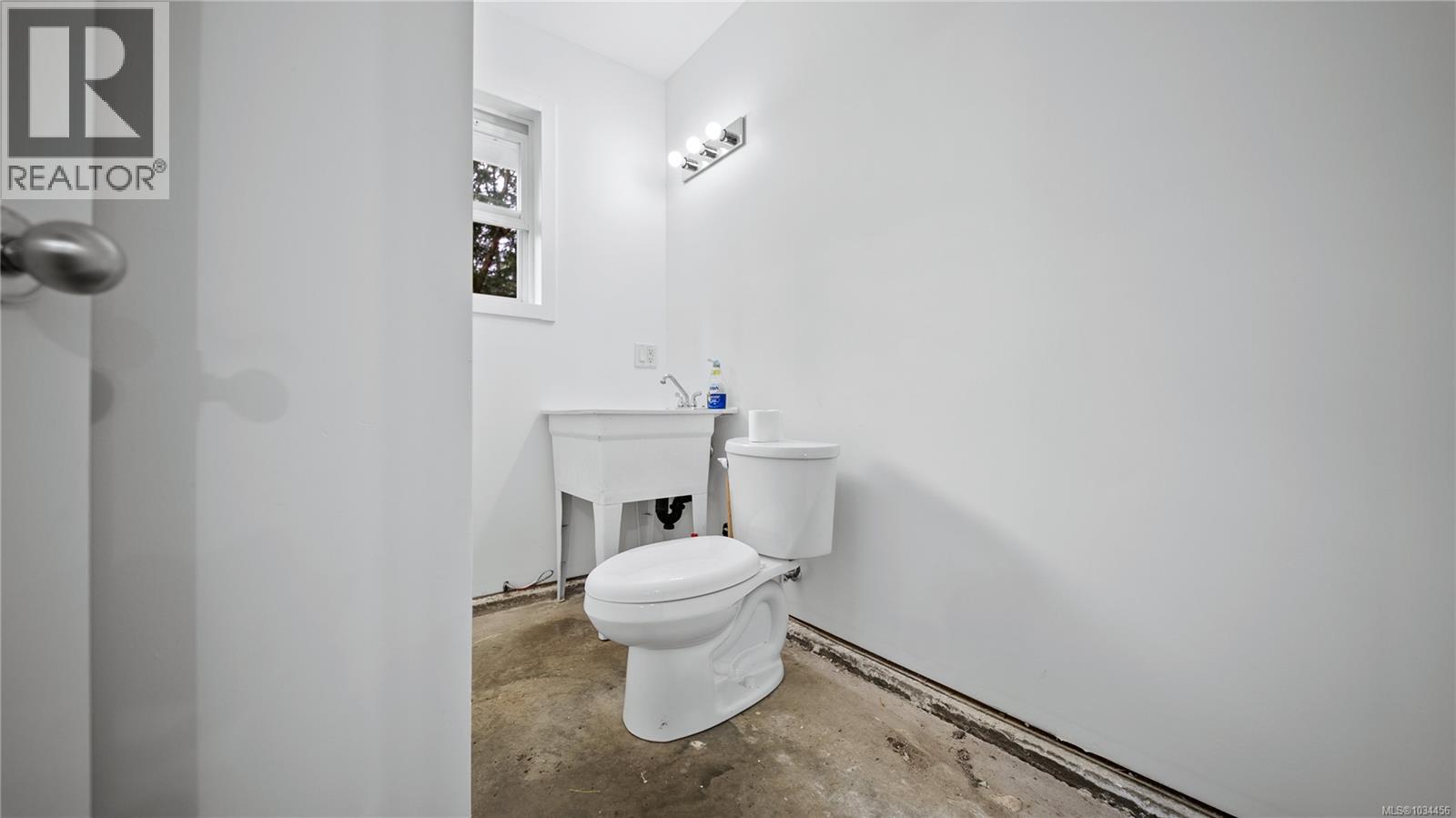 636 Stewart Mountain Rd - 66
