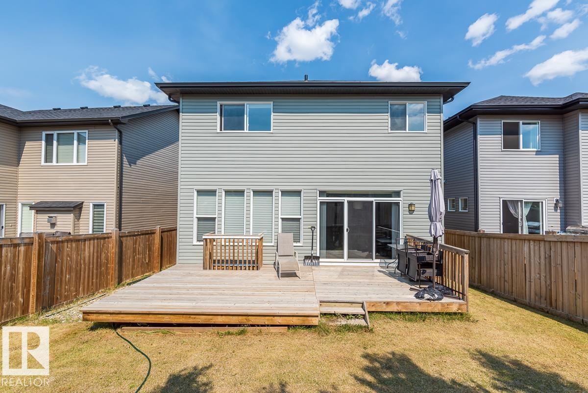 9748 205 ST NW - 4