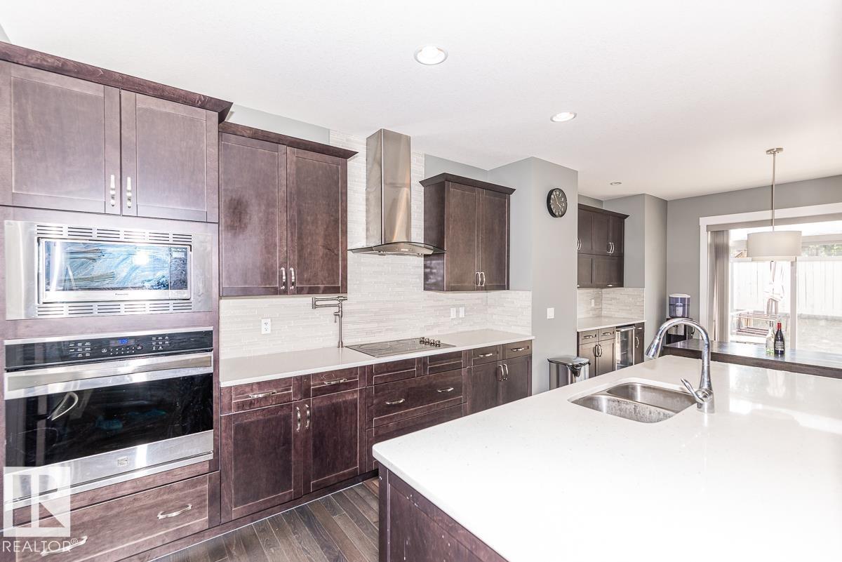 9748 205 ST NW - 8