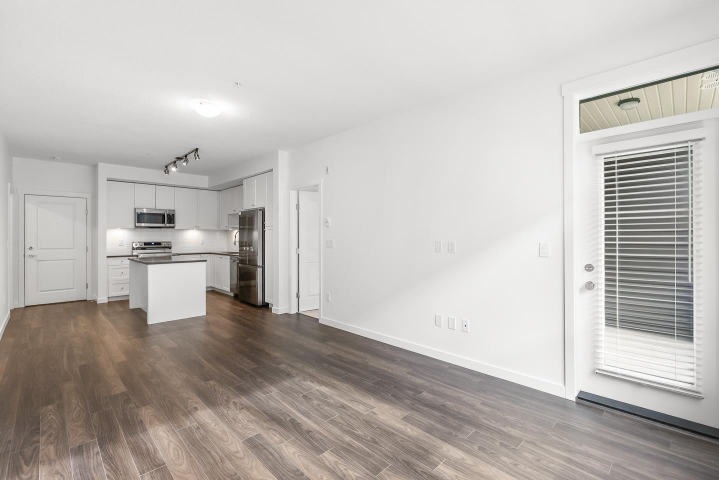 3 Bed, 2 Bath Condo for Rent in Surrey – 312 15735 85 AVENUE, Surrey – MLS# R3122388 - Image 6