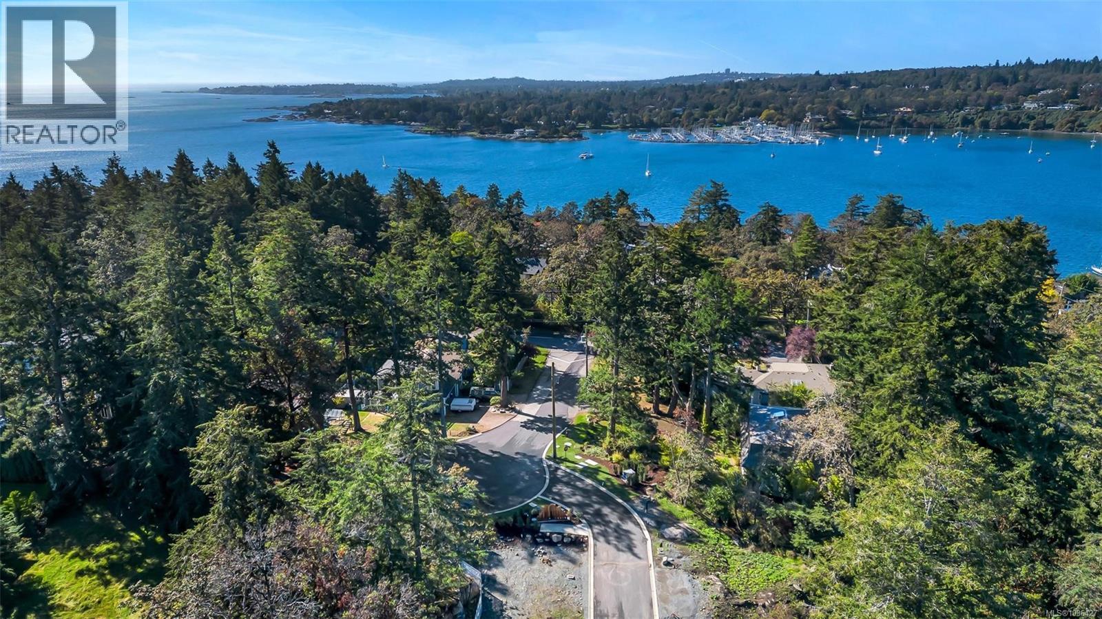 3907 Sheret Pl, Saanich