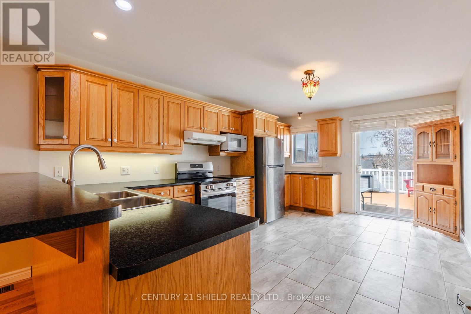 127 HEMLOCK CRESCENT - 14