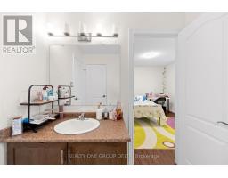 8 Charlemagne Avenue, Barrie, ON L4M0A9 Photo 30