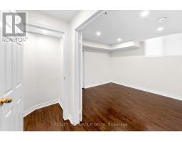 8 Charlemagne Avenue, Barrie, ON L4M0A9 Photo 42