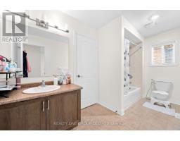8 Charlemagne Avenue, Barrie, ON L4M0A9 Photo 31