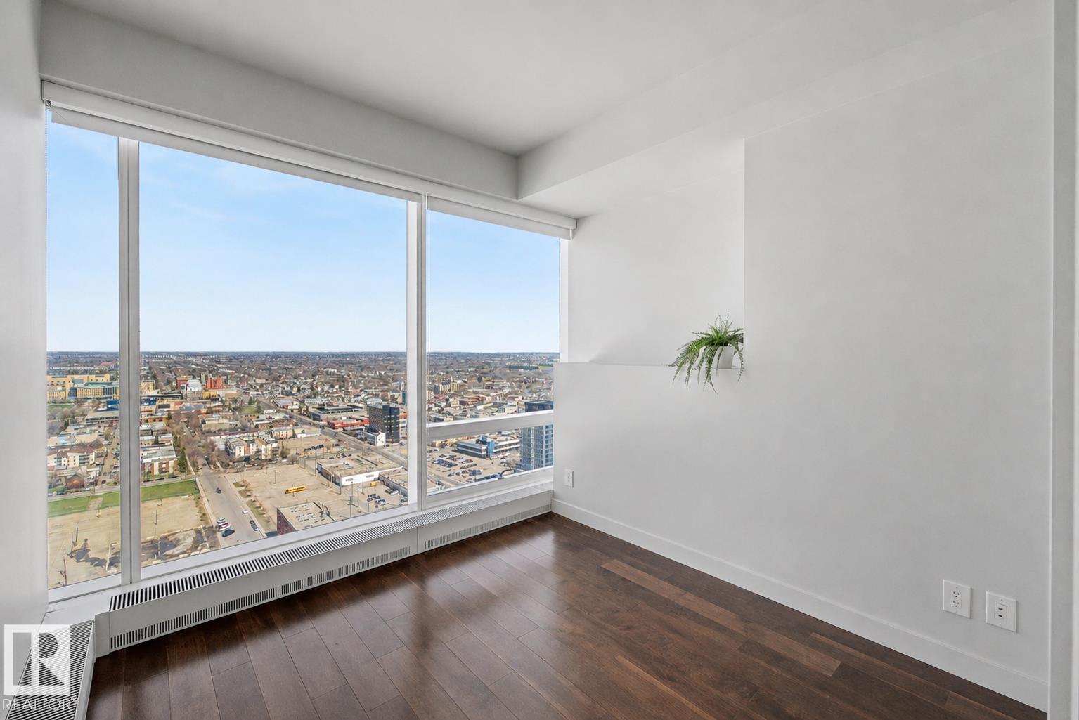 #2601 10360 102 ST NW NW - 30