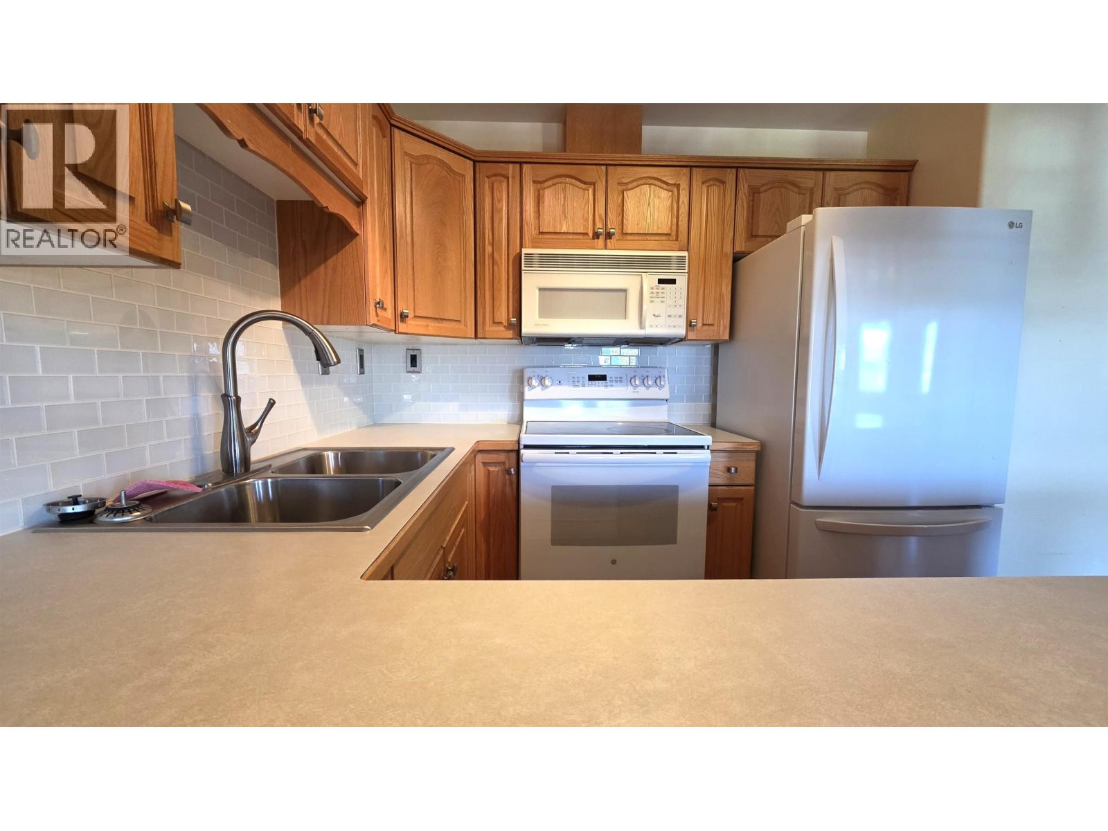 Backyard of 301 1693 6TH AVENUE · Prince George, BC