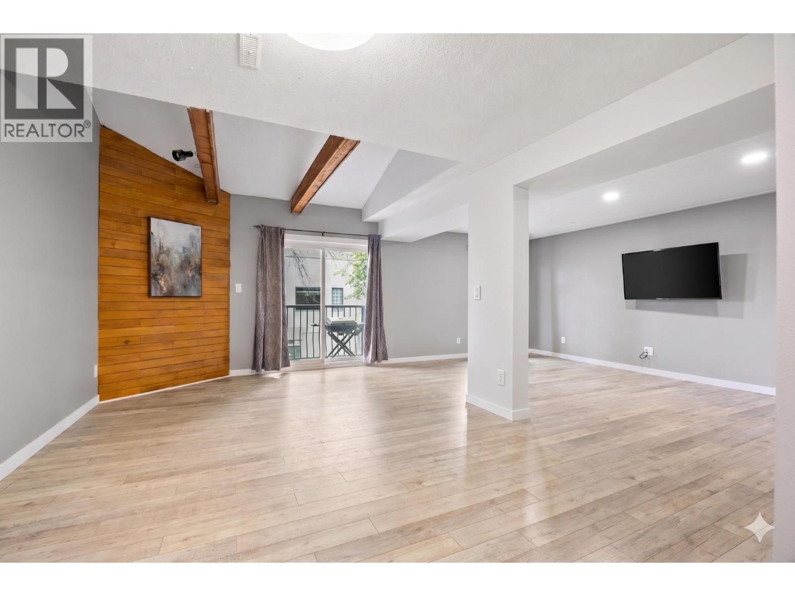 #2 1221 HUGH ALLAN Drive - 9