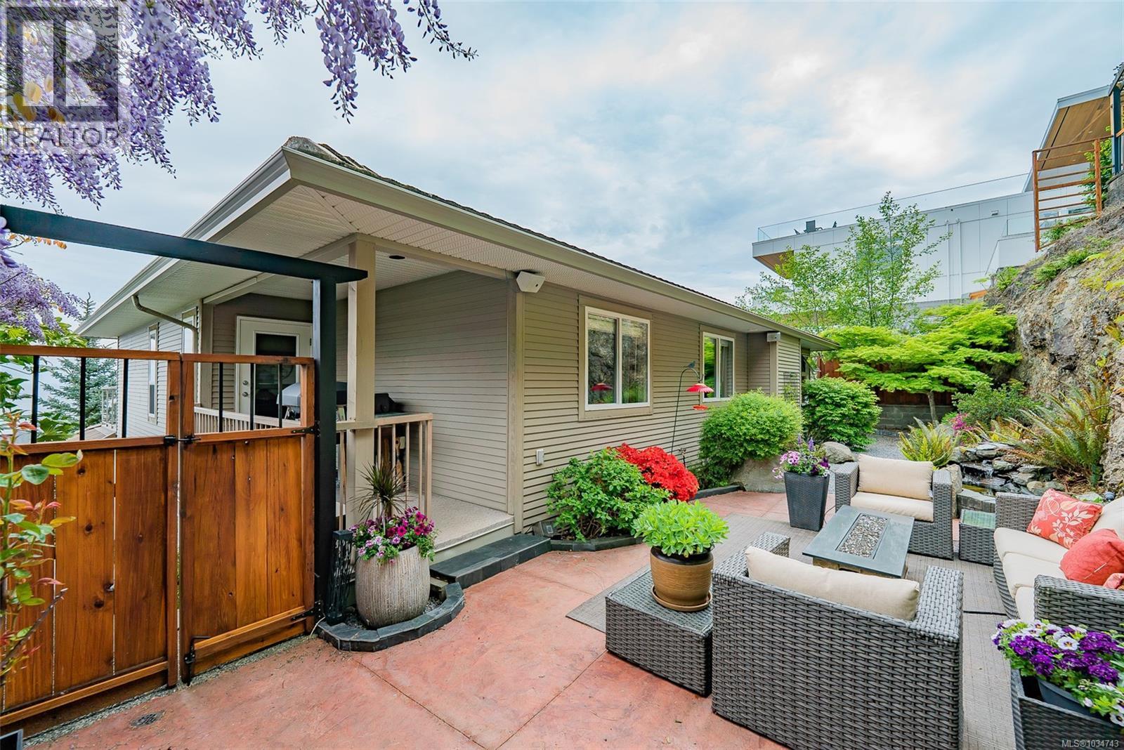 3893 Gulfview Dr - 52