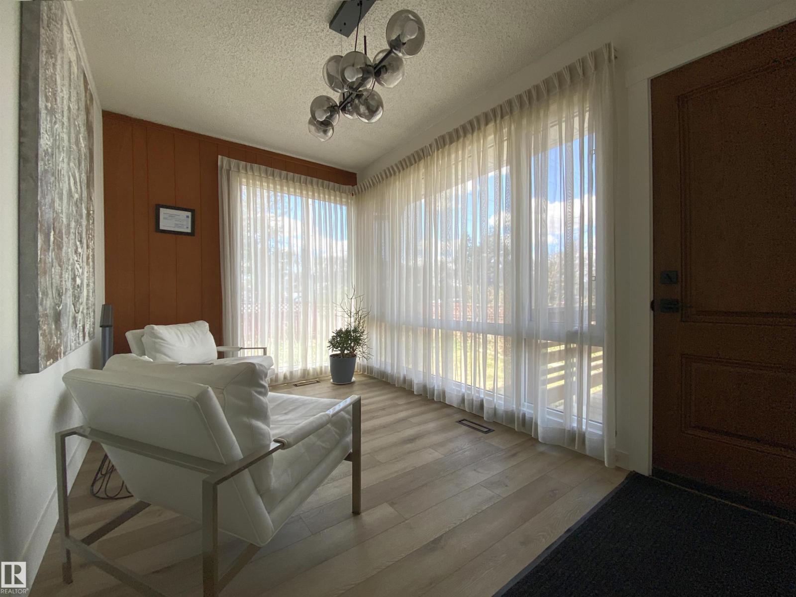 12137 50 ST NW, Edmonton