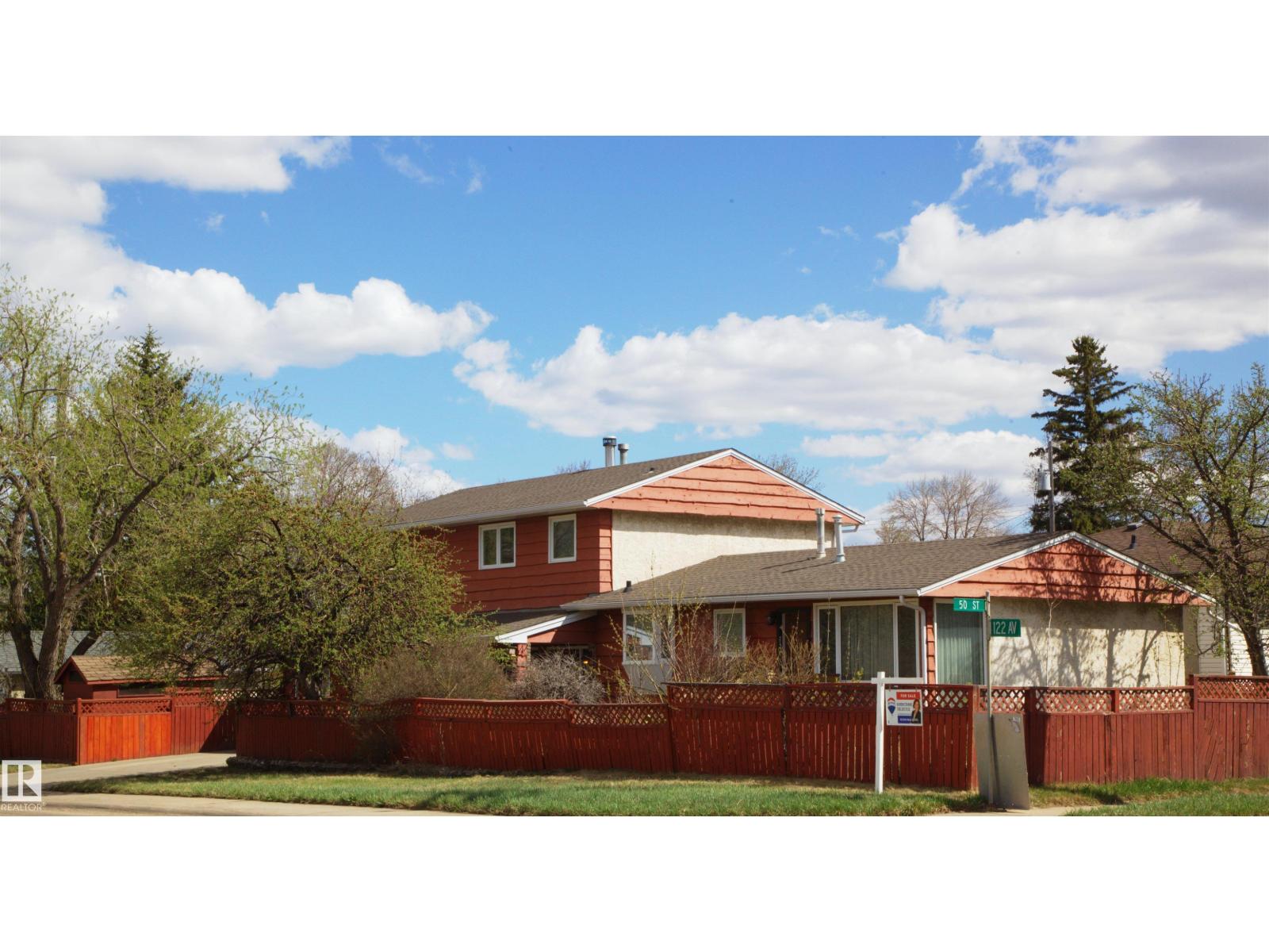 12137 50 ST NW, Edmonton