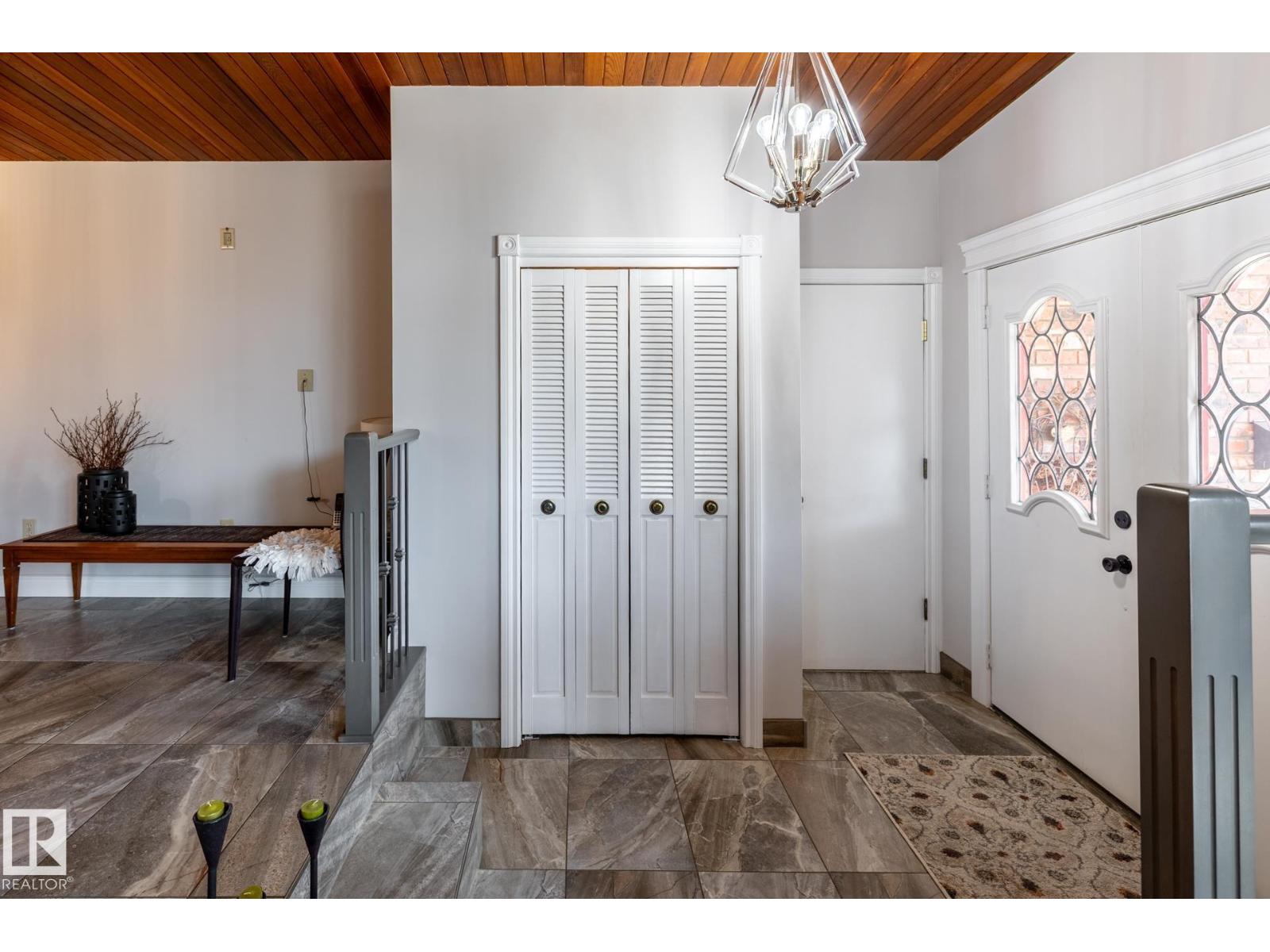 16536 103 ST NW - 4