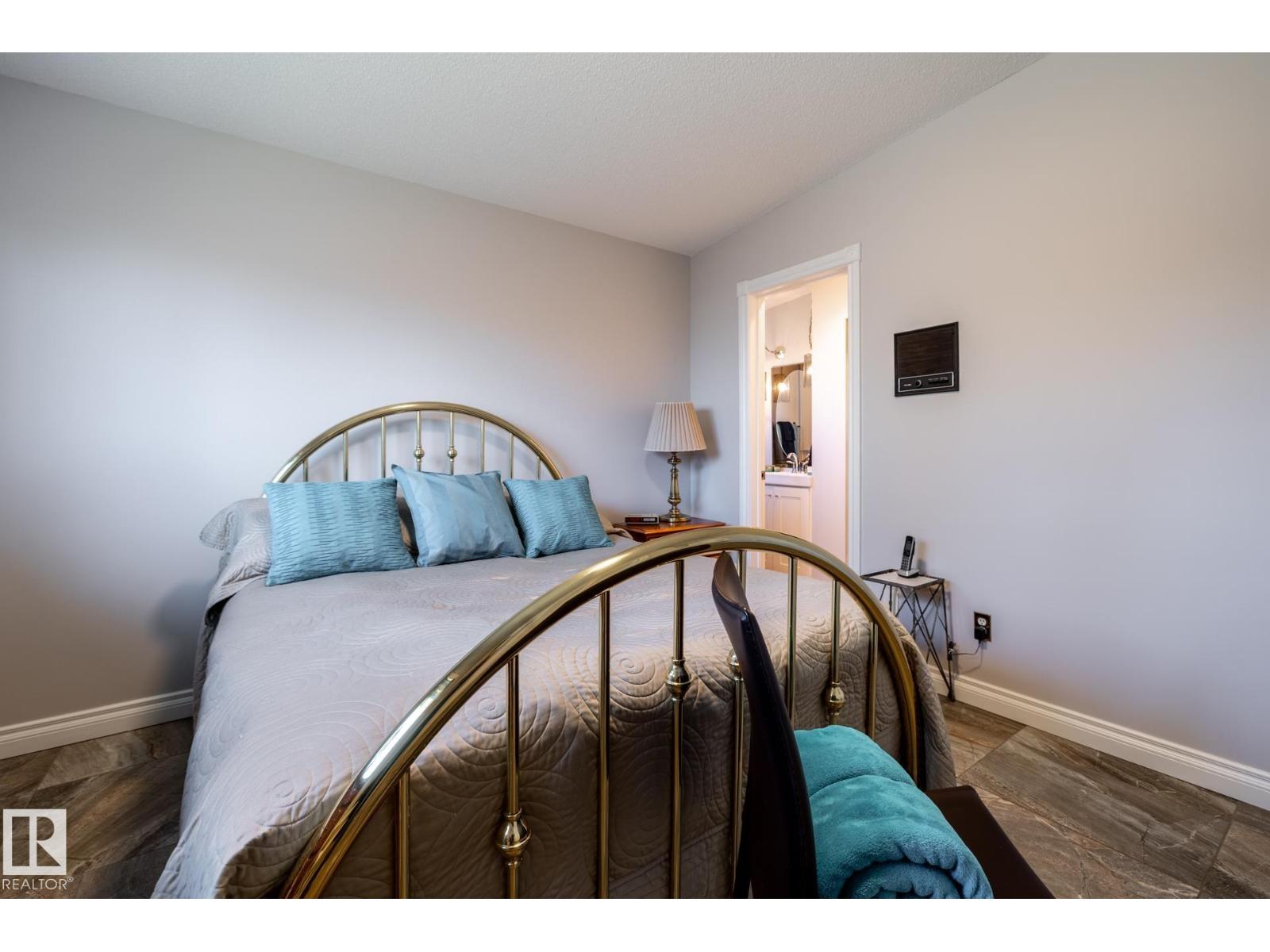 16536 103 ST NW - 24