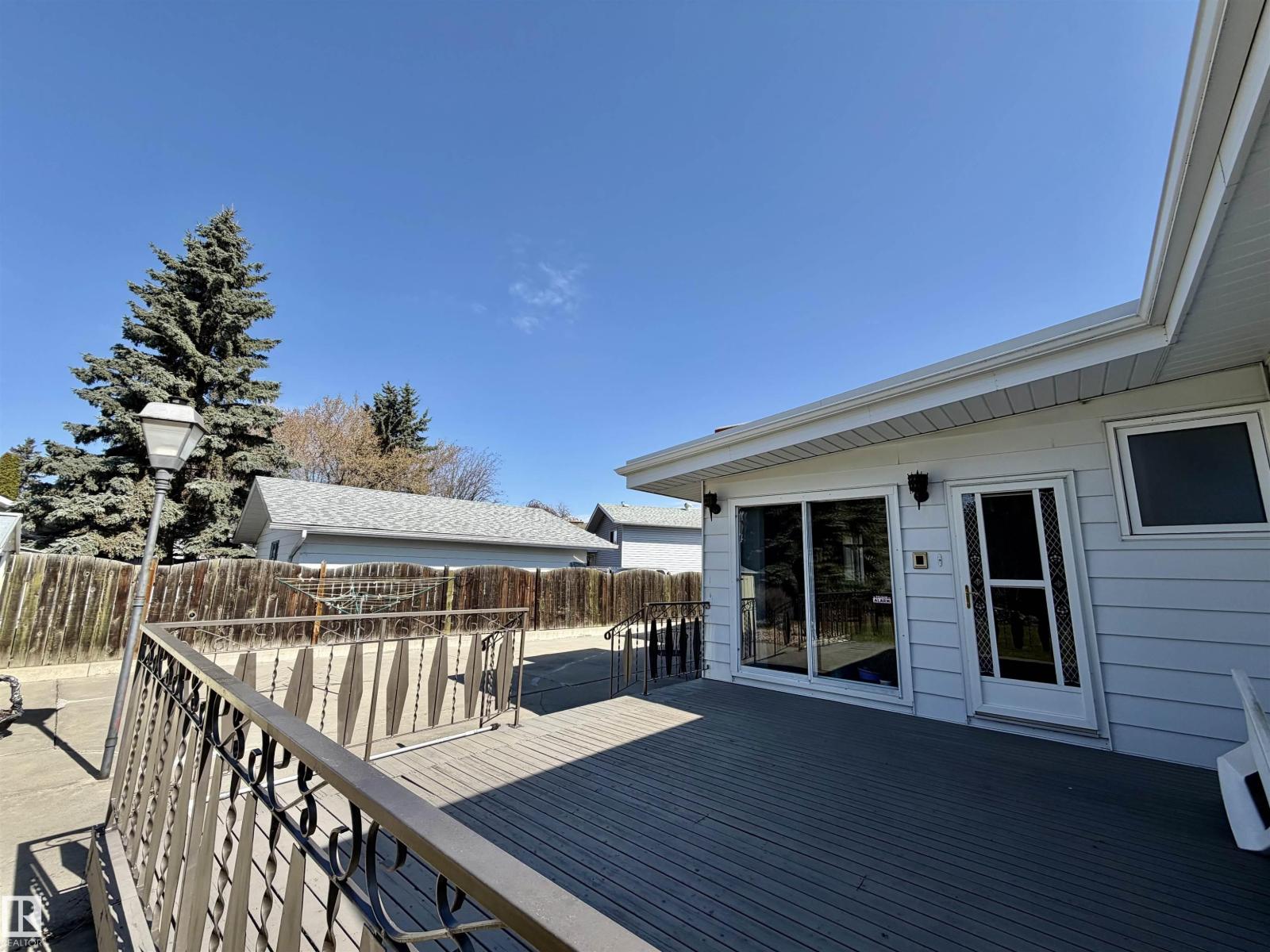 16536 103 ST NW - 48