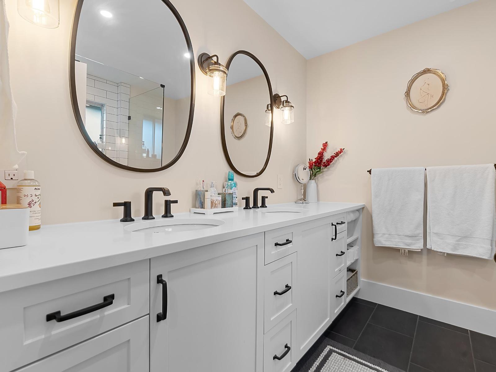 8042 197 STREET, Langley