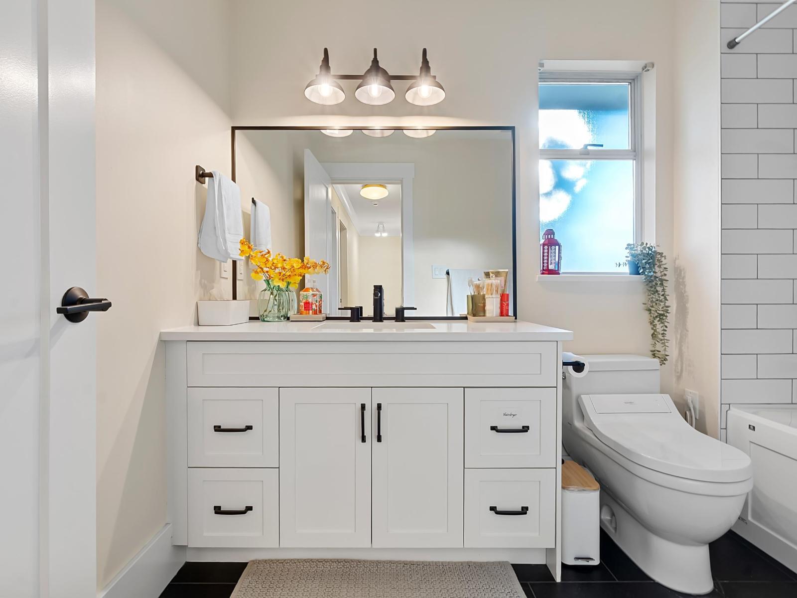 8042 197 STREET, Langley