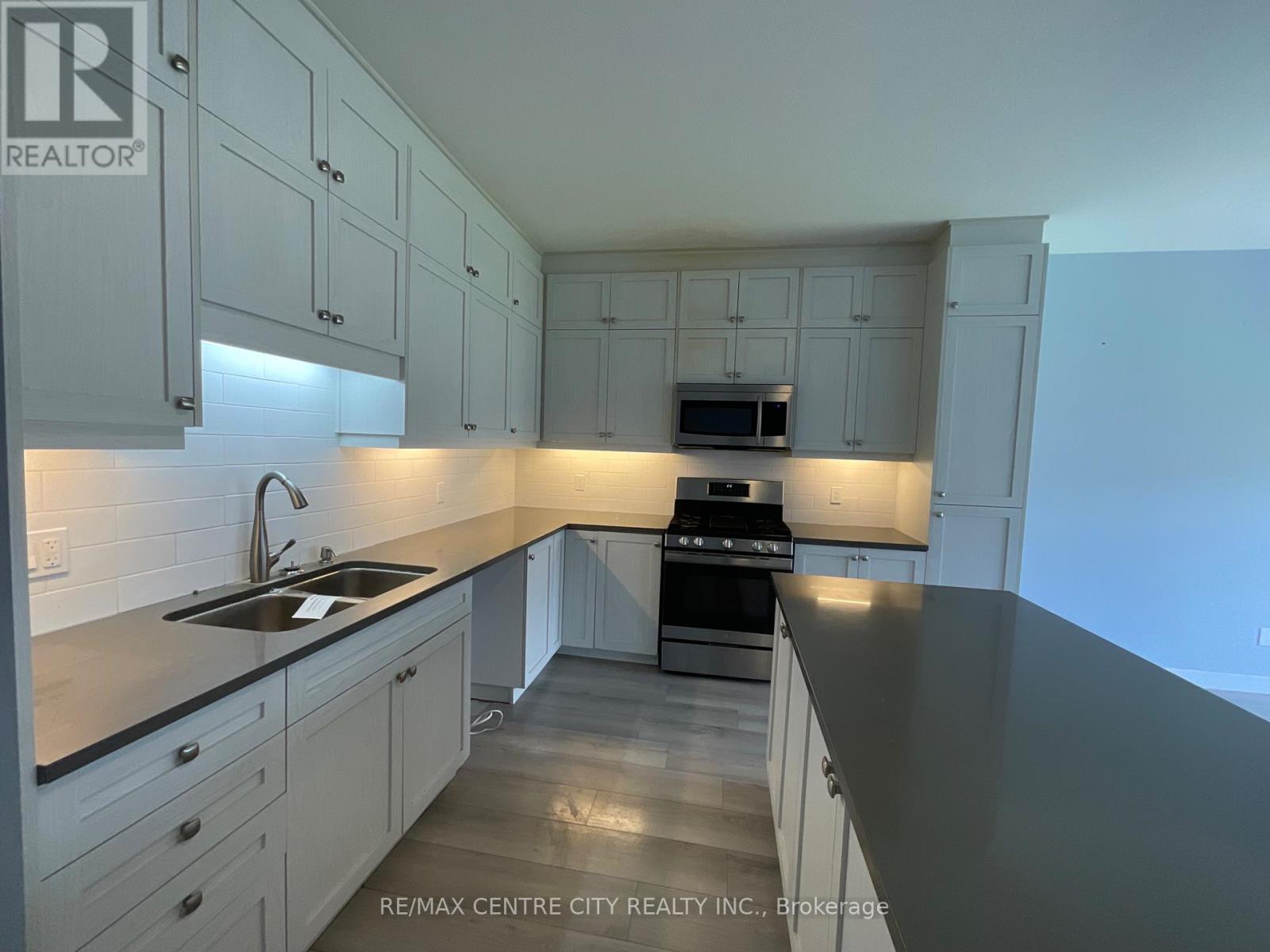39 WATERTHRUSH LANE - 15